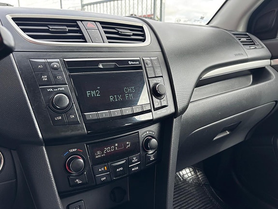 Suzuki Swift 14 of 21