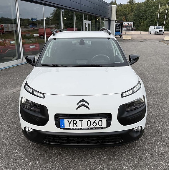 Citroen C4 Cactus 2 of 9
