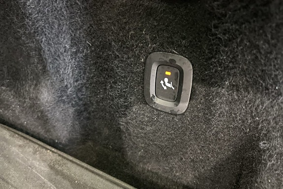 Volvo XC60 14 of 16