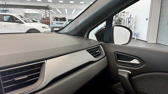 Renault Captur 21 of 24
