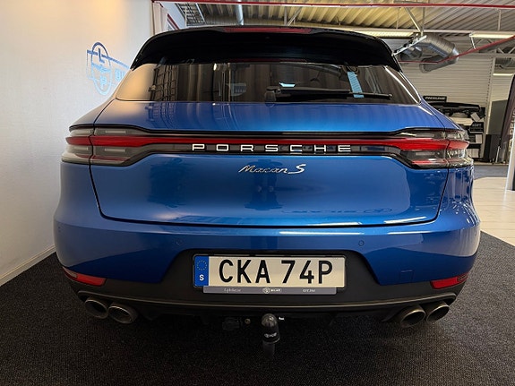 Porsche Macan S 4 of 28