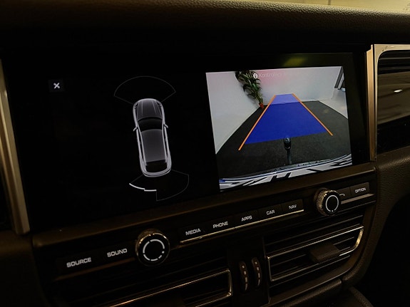 Porsche Macan S 15 of 28