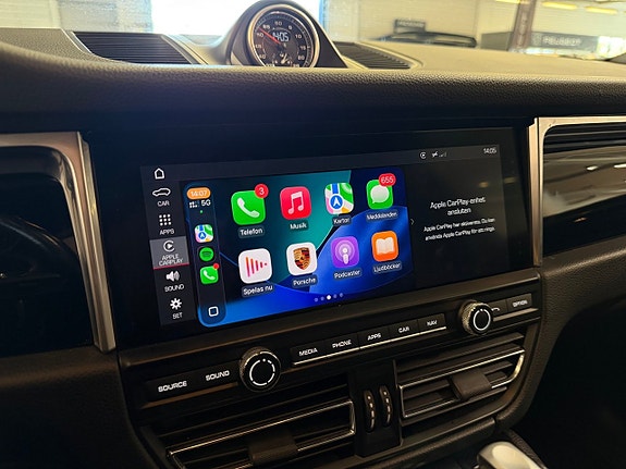 Porsche Macan S 16 of 28