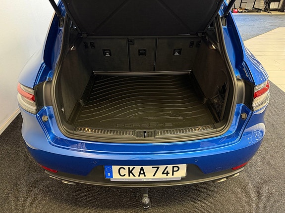 Porsche Macan S 24 of 28