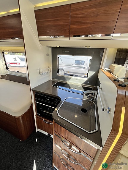 Adria Coral S 670SLT 7 of 11