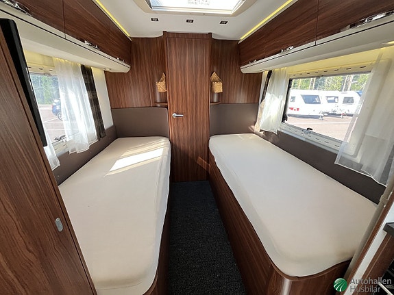 Adria Coral S 670SLT 9 of 11