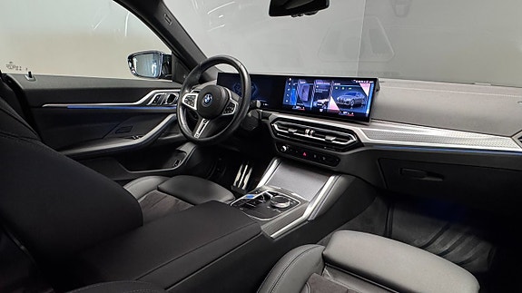 BMW i4 11 of 23