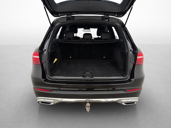 Mercedes-Benz GLC220 d 28 of 30