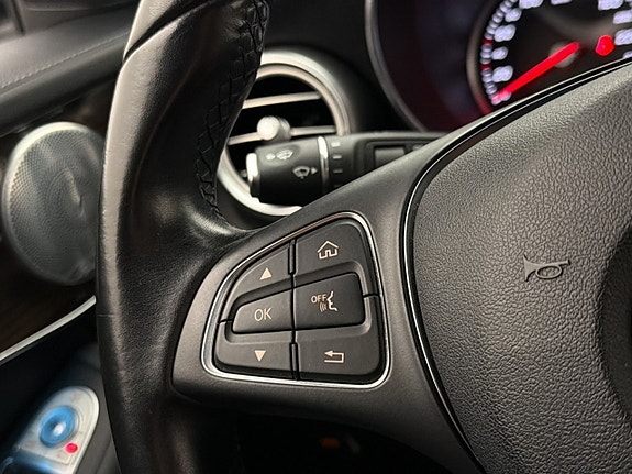 Mercedes-Benz GLC220 d 16 of 30