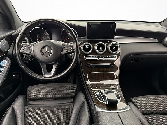 Mercedes-Benz GLC220 d 13 of 30