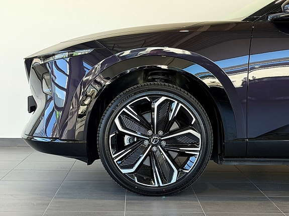Mazda CX-6e 2 of 26