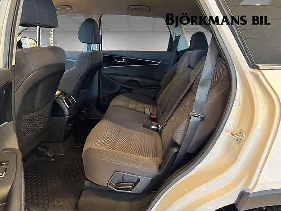 Kia Sorento 9 of 14