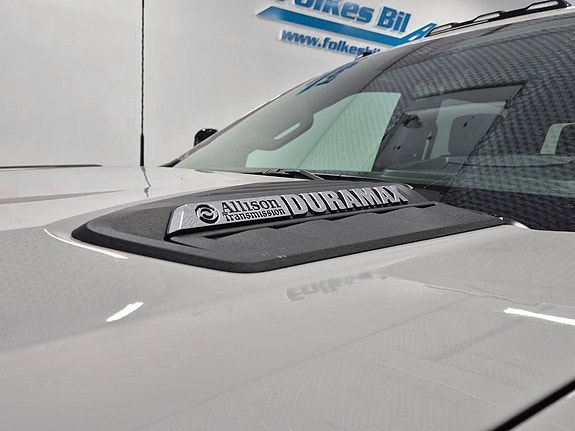 Chevrolet Silverado 2500 14 of 24