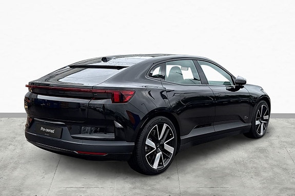 Polestar 4 9 of 19