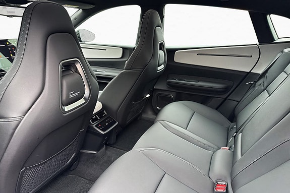 Polestar 4 12 of 19
