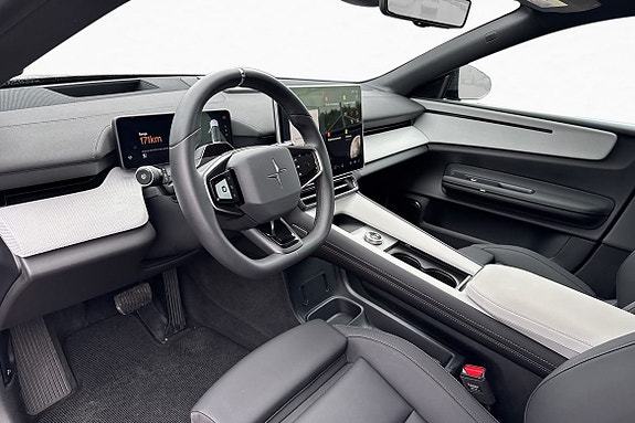 Polestar 4 11 of 19