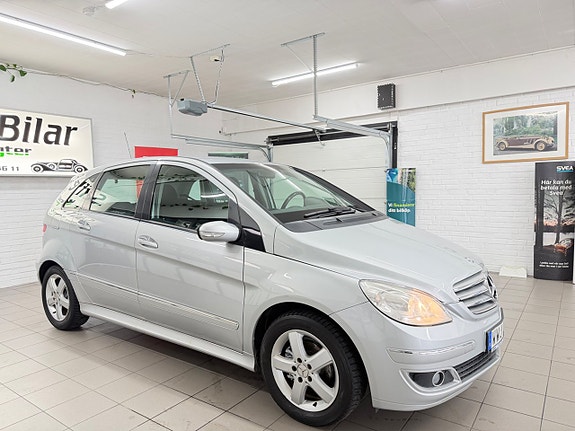 Mercedes-Benz B170 10 of 30