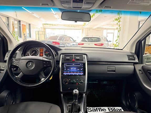 Mercedes-Benz B170 20 of 30