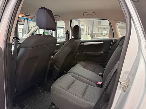 Mercedes-Benz B170 22 of 30