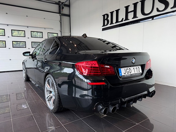BMW M5 3 of 18
