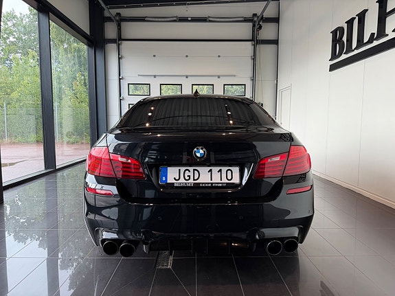 BMW M5 4 of 18