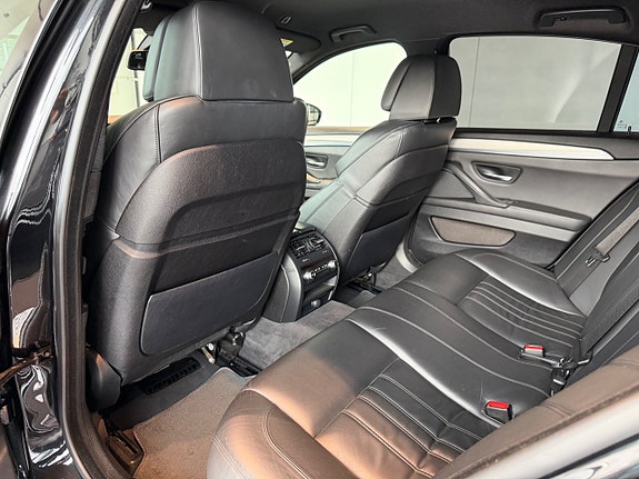 BMW M5 15 of 18