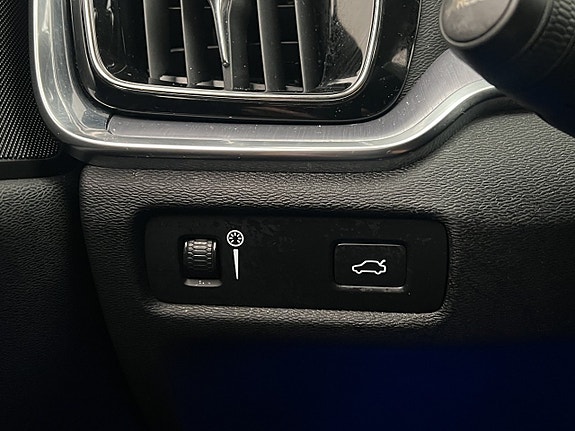 Volvo V60 15 of 30