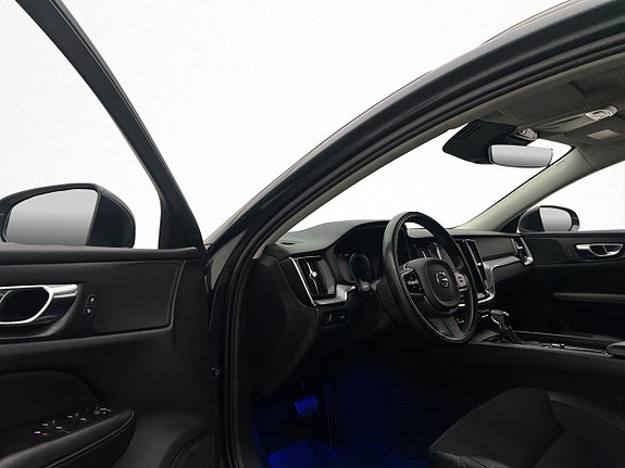 Volvo V60 10 of 30