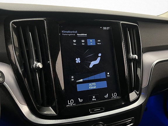Volvo V60 24 of 30