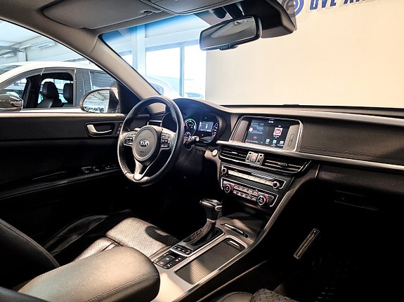 Kia Optima 6 of 30