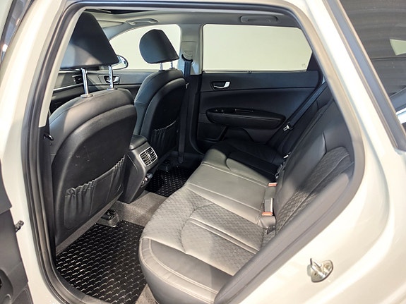 Kia Optima 24 of 30