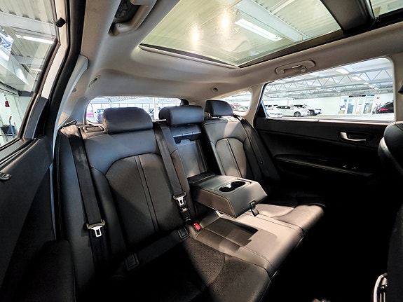 Kia Optima 25 of 30