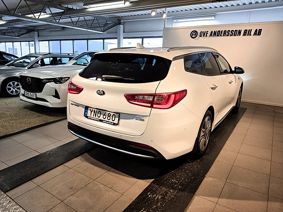 Kia Optima 4 of 30