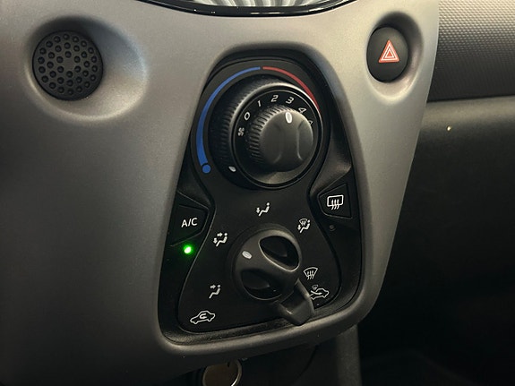 Peugeot 108 24 of 27