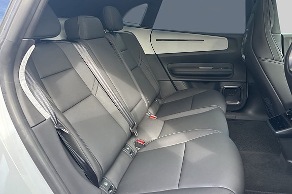 Polestar 4 15 of 15
