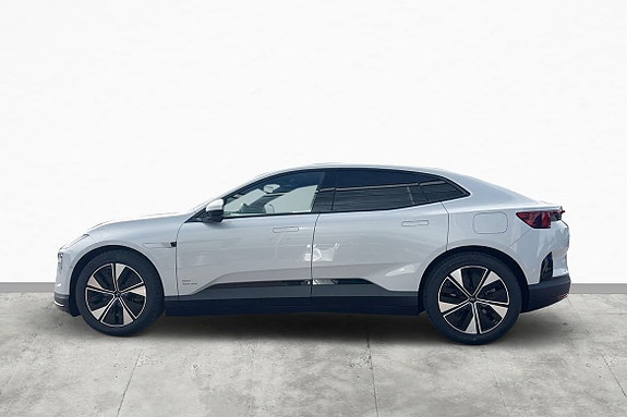 Polestar 4 3 of 15