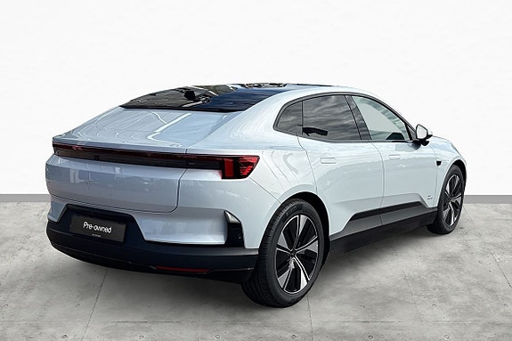 Polestar 4 9 of 15