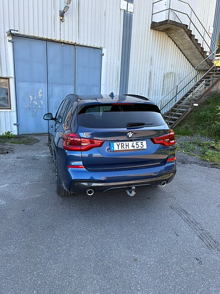 BMW X3 3 of 6