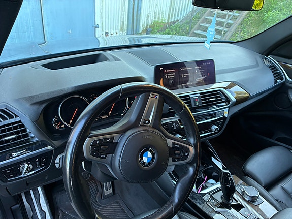 BMW X3 5 of 6