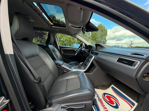 Volvo V70 15 of 24