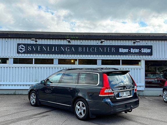 Volvo V70 4 of 24