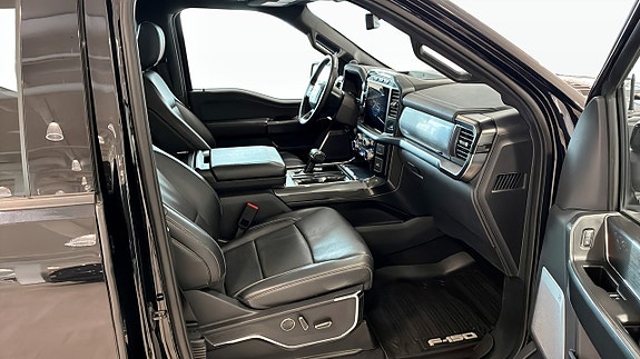 Ford F-150 3 of 16