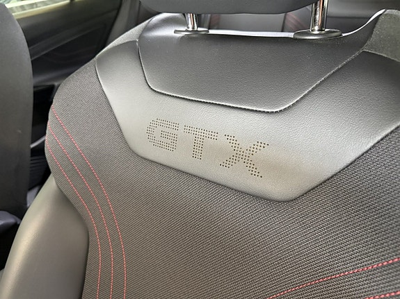 Volkswagen ID.4 GTX 16 of 17