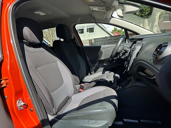 Renault Captur 13 of 23