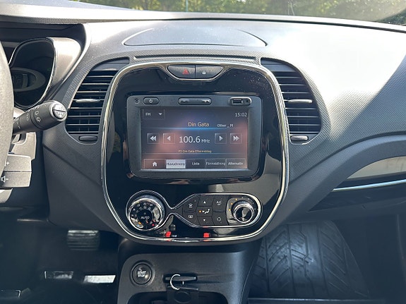 Renault Captur 19 of 23