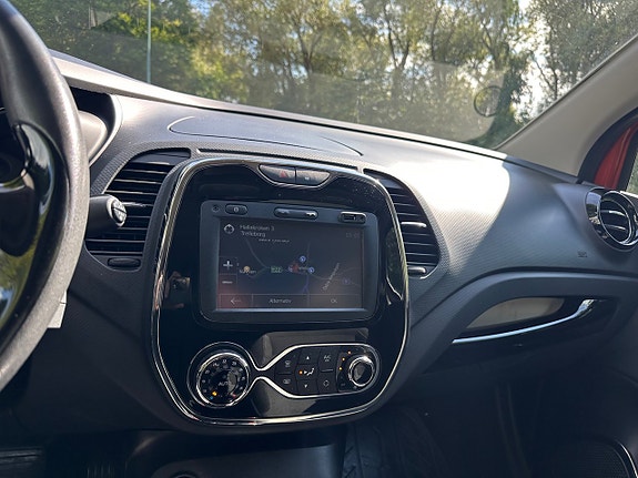 Renault Captur 18 of 23