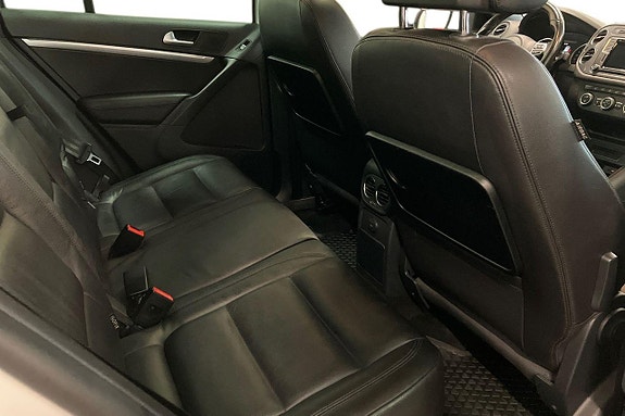 Volkswagen Tiguan 11 of 25