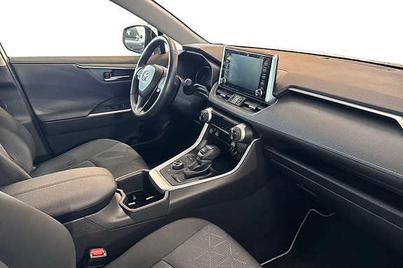 Toyota RAV4 7 of 21