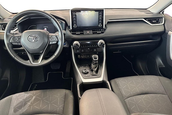 Toyota RAV4 10 of 21