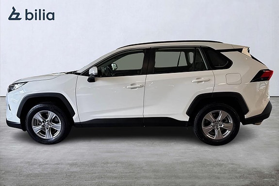 Toyota RAV4 3 of 21
